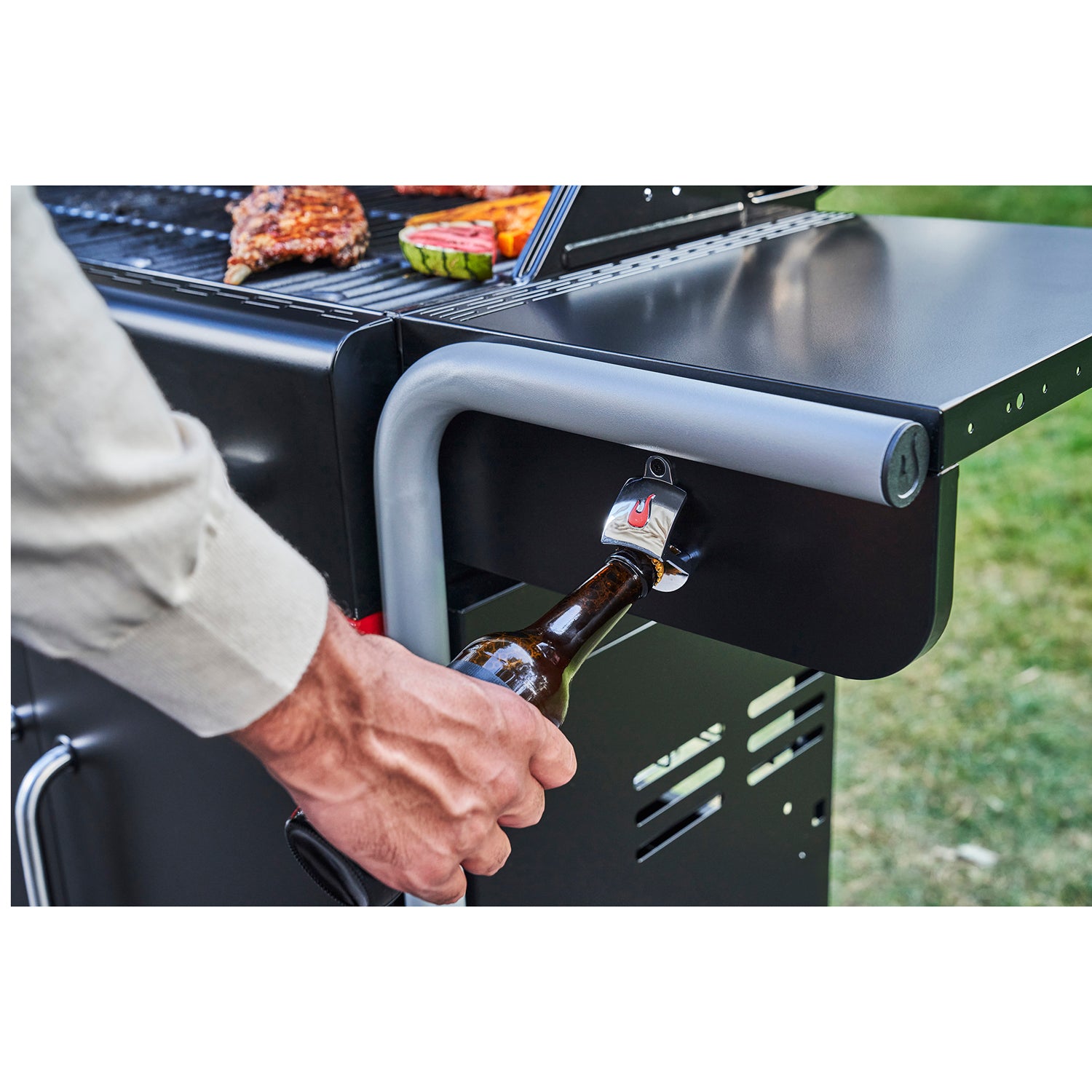 Char-Broil Hybridgrill Gas2Coal 2.0 4+1 Brännare-Holykitchen