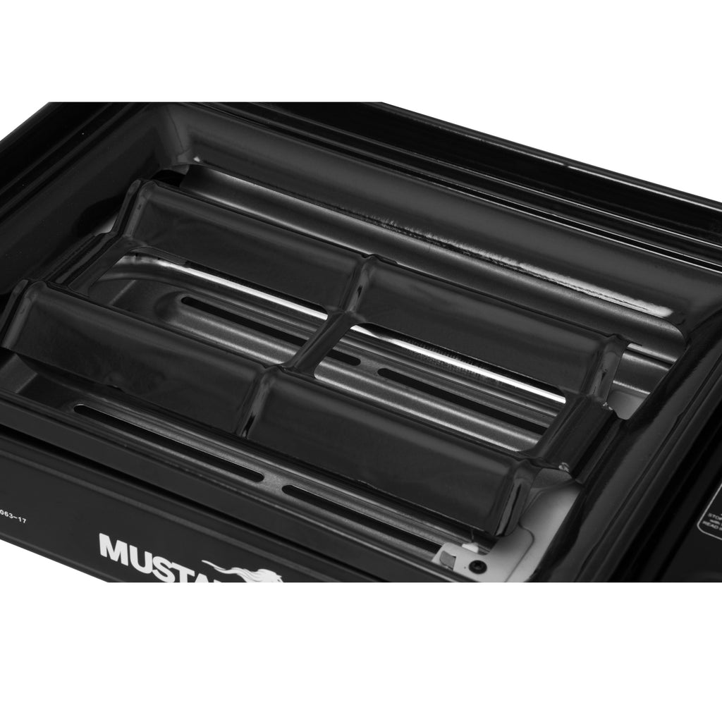 Mustang Caravan and Marine grill-Holykitchen