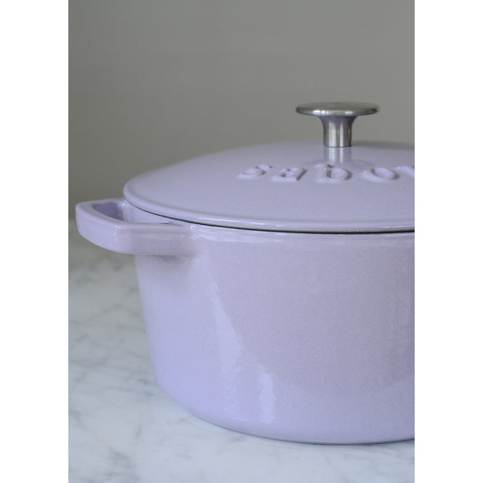 Sabor Gjutjärnsgryta 24 cm 4,4 L lavendel-Holykitchen