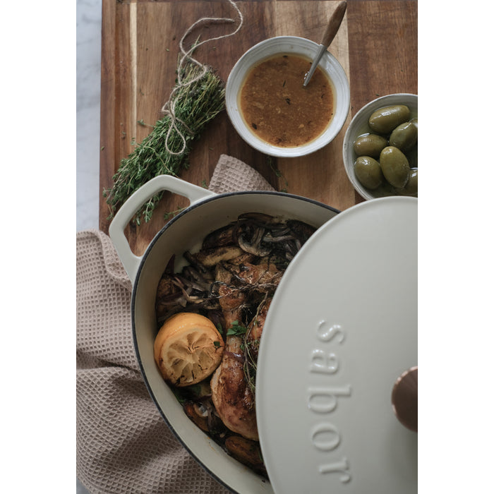 Sabor Gjutjärnsgryta 5,7 L varm grå-Holykitchen