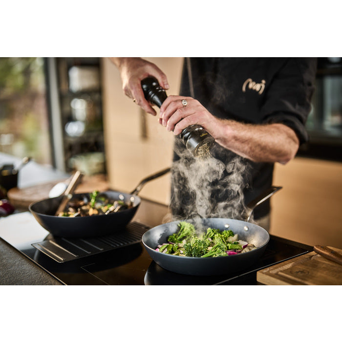 Modern House Blue Carbon Stekpanna 28 cm-Holykitchen
