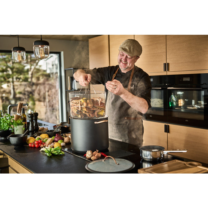 Modern House Black Copper Gryta med ångkorg 18 l-Holykitchen