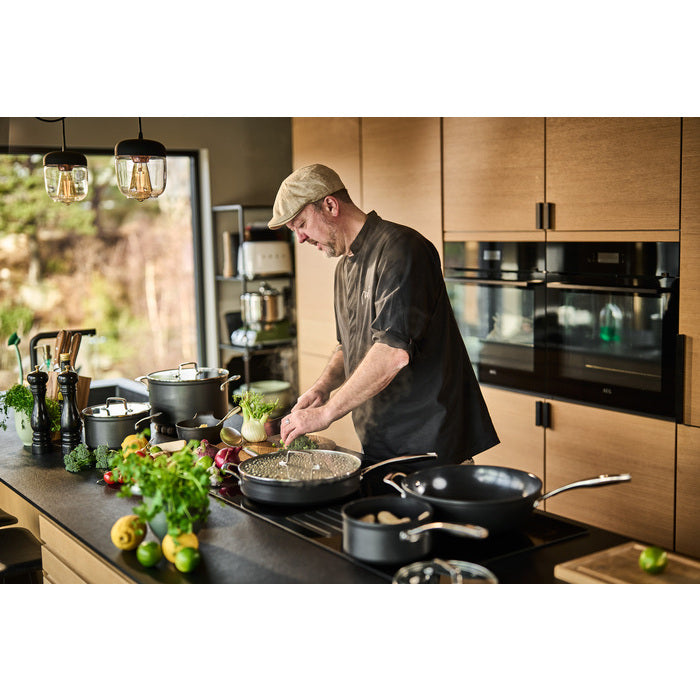 Modern House Black line Wokpanna 30 cm 4 l-Holykitchen