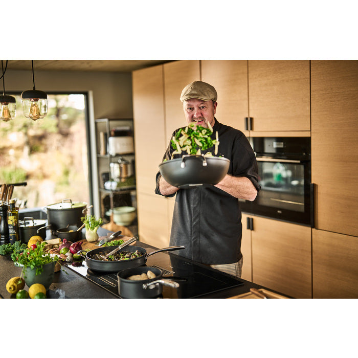 Modern House Black line Wokpanna 30 cm 4 l-Holykitchen