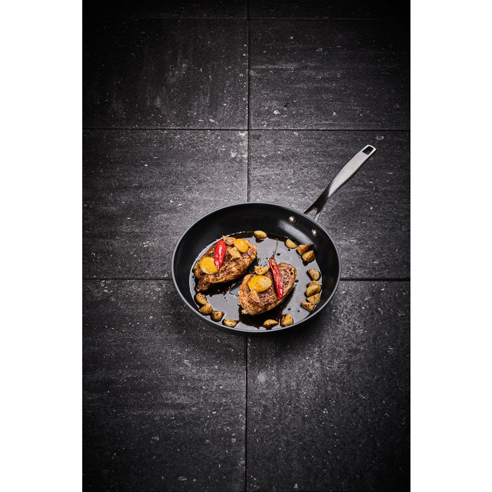 Modern House Black line Stekpanna 28 cm 2,5 l-Holykitchen