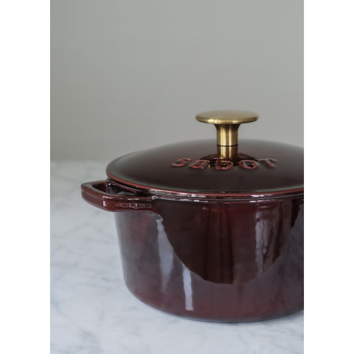 Sabor Gjutjärnsgryta 2 L zinfandel mässing-Holykitchen