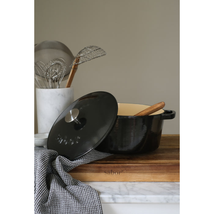 Sabor Gjutjärnsgryta 24 cm 4,4 L svart-Holykitchen