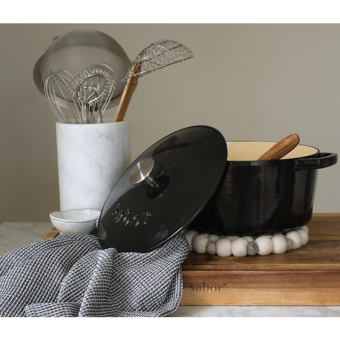 Sabor Gjutjärnsgryta 24 cm 4,4 L svart-Holykitchen
