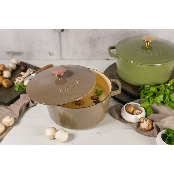Sabor Gjutjärnsgryta 24 cm 4,4 L mahogny-Holykitchen