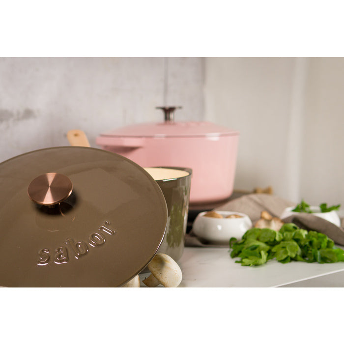 Sabor Gjutjärnsgryta 24 cm 4,4 L mahogny-Holykitchen