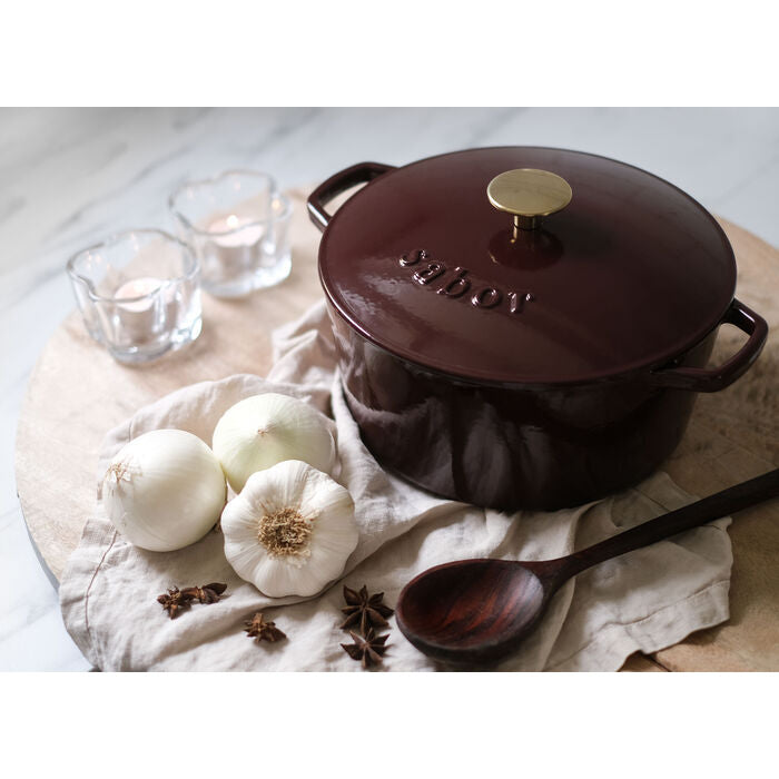 Sabor Gjutjärnsgryta 4,4 L zinfandel/mässing-Holykitchen