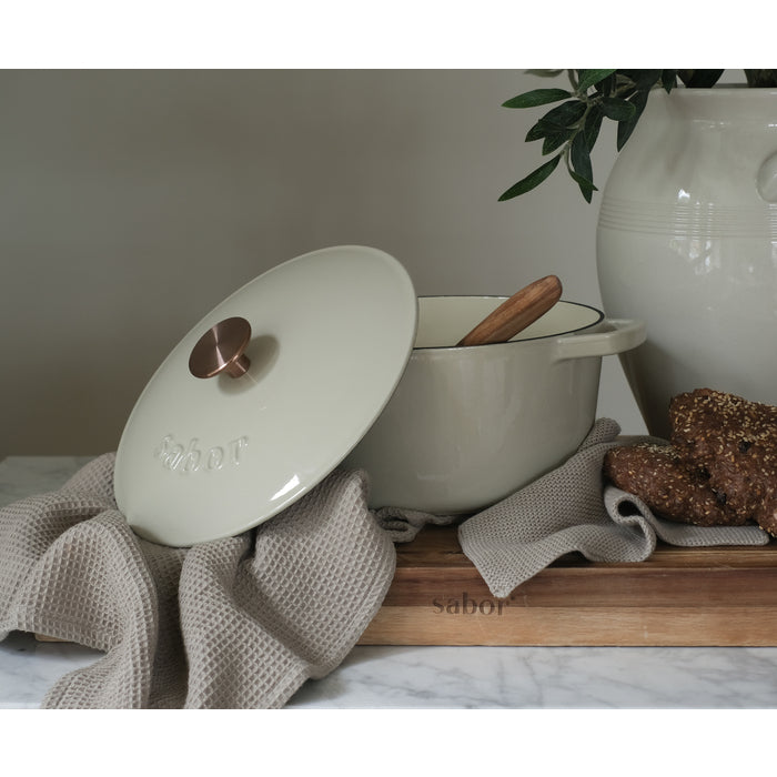 Sabor Gjutjärnsgryta 24 cm 4,4 L varmgrå-Holykitchen