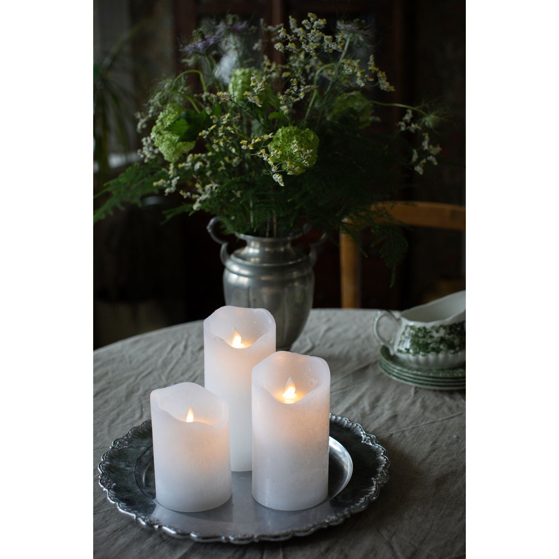 Dorre Elvira Ledljus vit timer 4/8 levande låga 8*16,7 cm