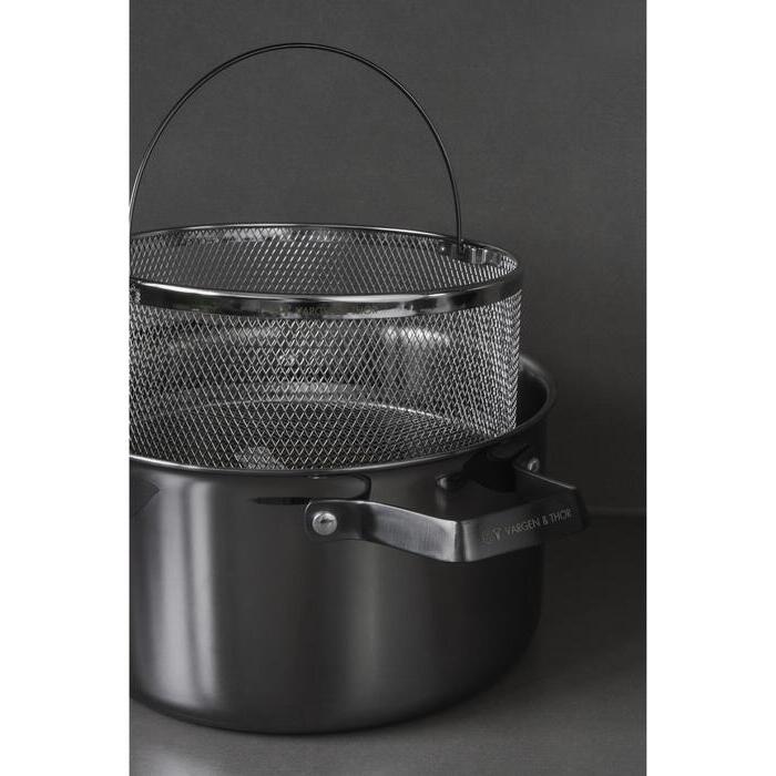 Vargen & Thor Bas Pastakorg