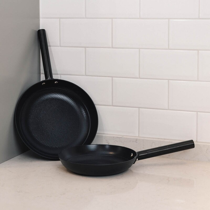 Vargen & Thor Aska DUO gjutjärnspanna 2 delar 24+28 cm svart-Holykitchen