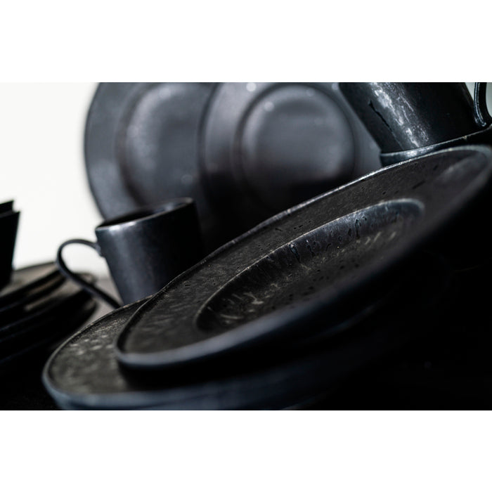 Modern House Black Satin Djup tallrik 27 cm-Holykitchen